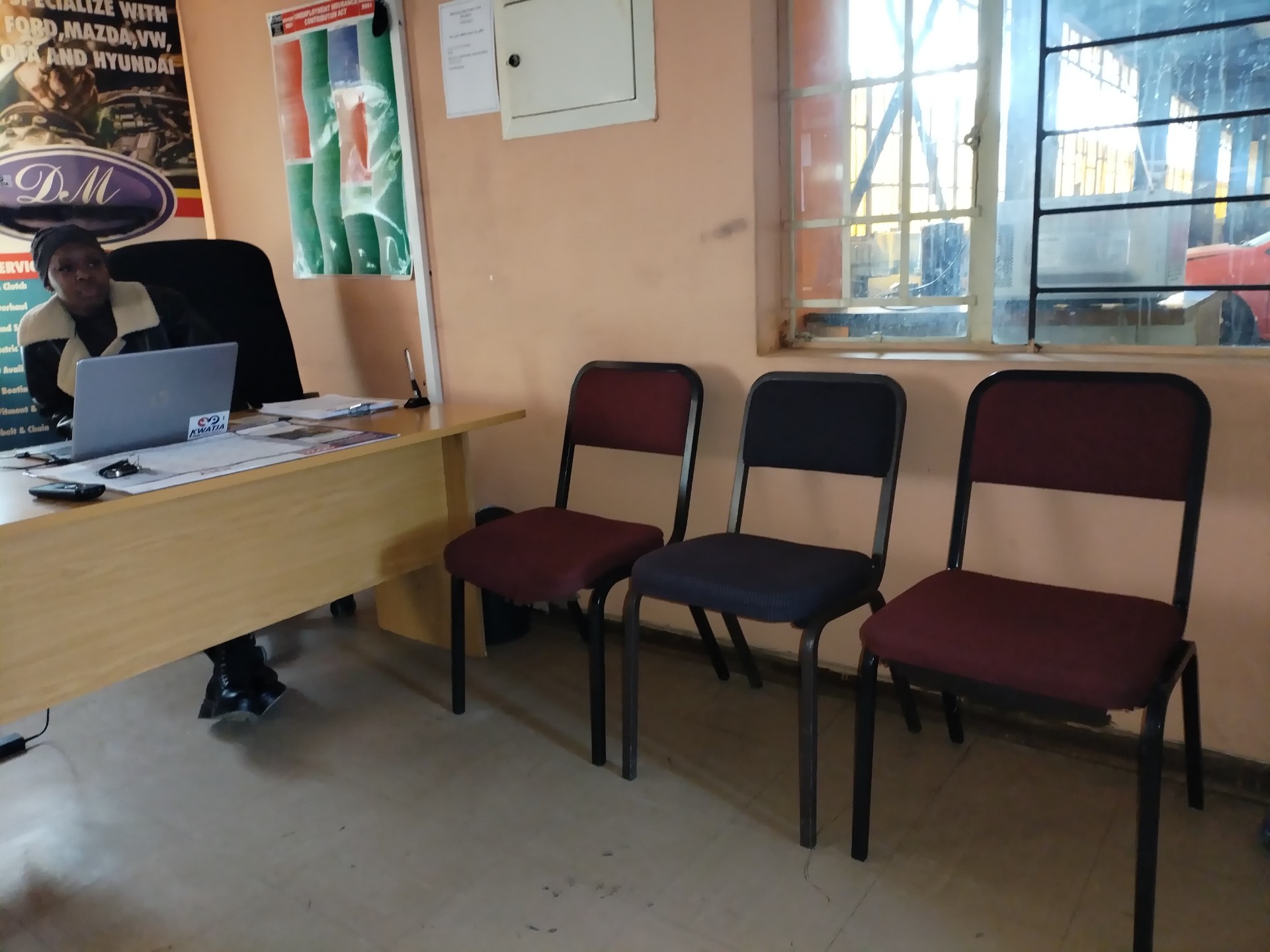 Kwatja Motors reception and customer waiting area